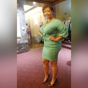 Meet your Posher, Danielle